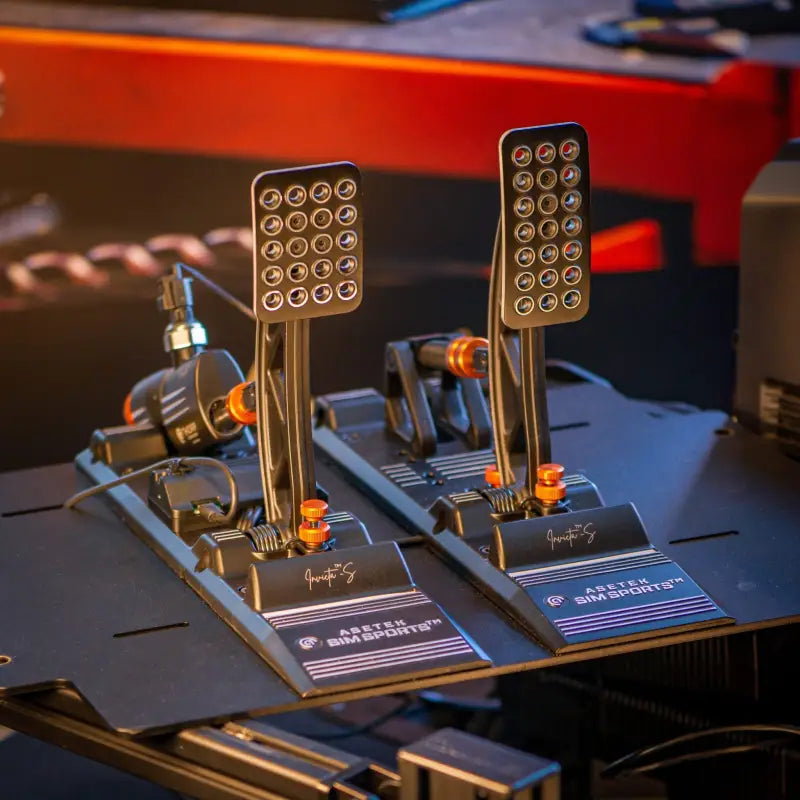 Asetek SimSports INVICTA™ Pedali dell'acceleratore e del freno della serie S